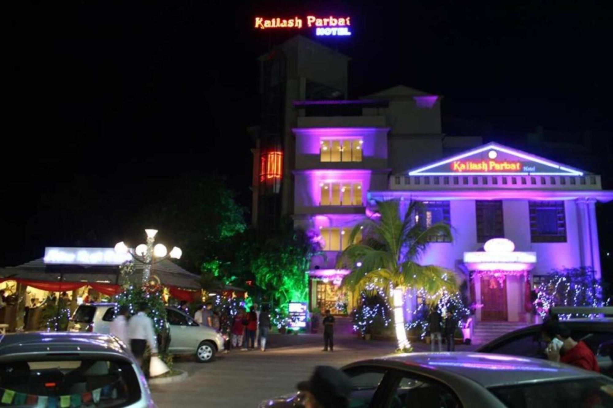 Kailash Parbat Hotel Lonavla Zewnętrze zdjęcie